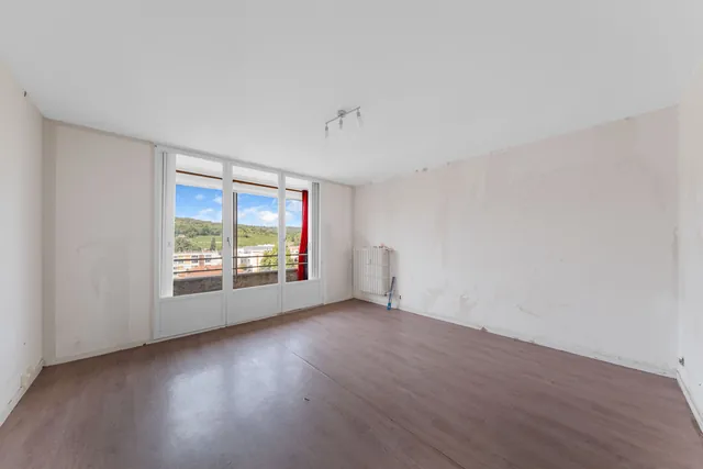 Appartement 5 pièces, 106 m² à Chenôve, photo 1 sur 16