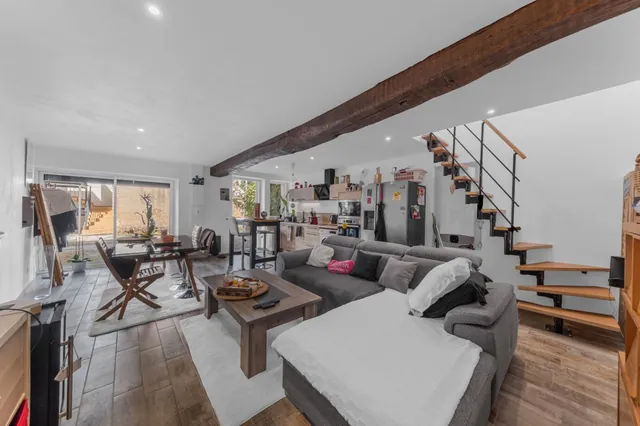 Propriété 5 pièces, 141 m² à Couchey, photo 1 sur 28